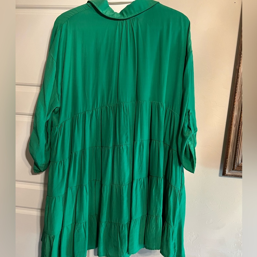 entro Emerald Green Button-Front Mini Dress - Picture 4 of 4